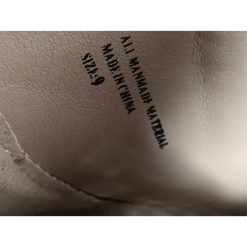 Restricted women taupe